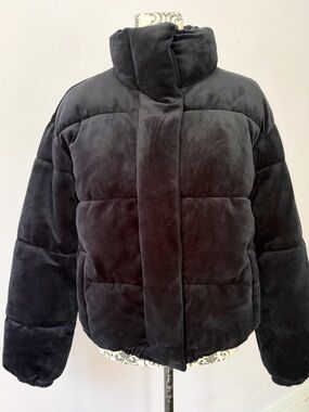 Daily Ritual Black Mock Neck Short Velvet Puffer Jacket Size XS Like New